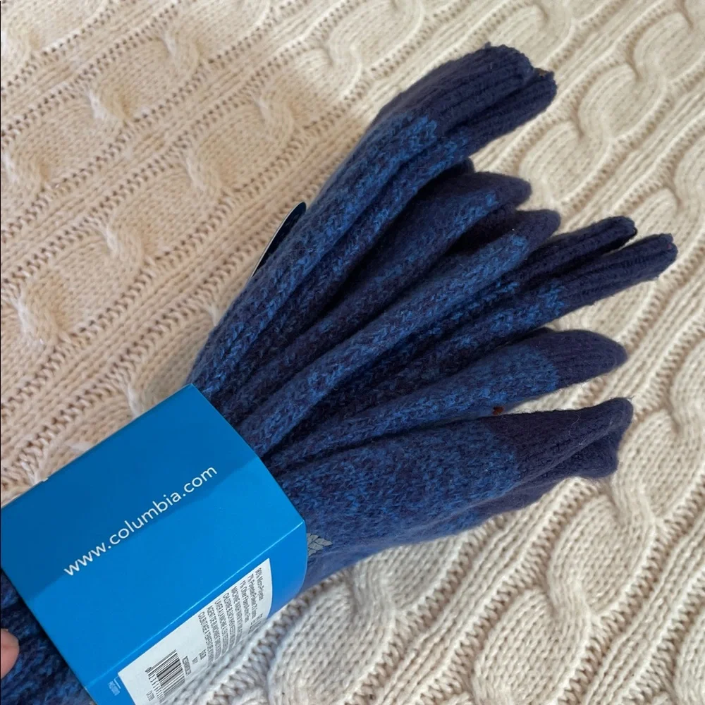 NWT blue Women’s Columbia 9-11 sock size Super soft Crew Mi-Chaussettes 2 prs